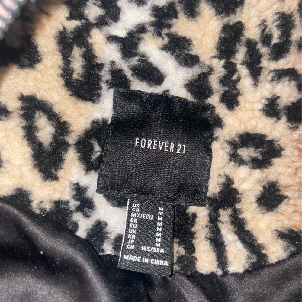 Leopard Print Jacket - Picture 2 of 3